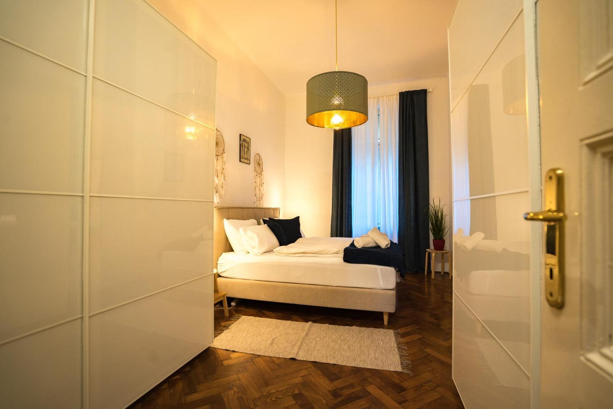 Apartman Iris Zagreb Exterior photo